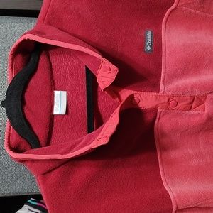 NWOT Women's Columbia Pullover